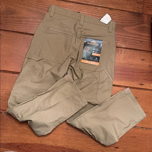 NWT Men’s Ridgecut work pants - Size 30/32 - Picture 4 of 5
